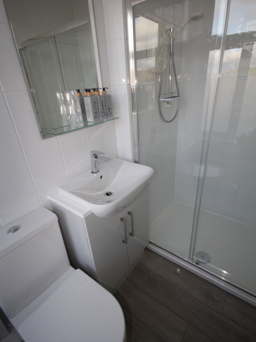 Room-1-Shower-Room